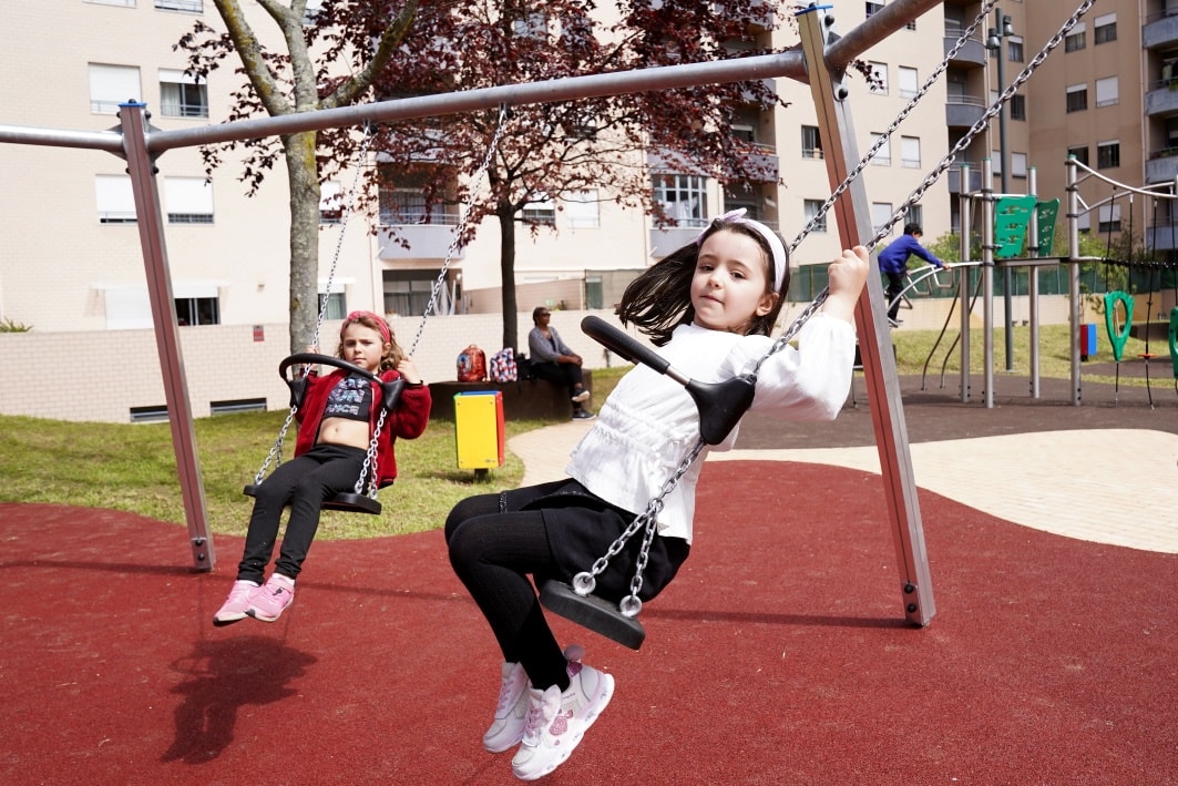 Urbanização da Makro Braga ganha parque infantil e arte