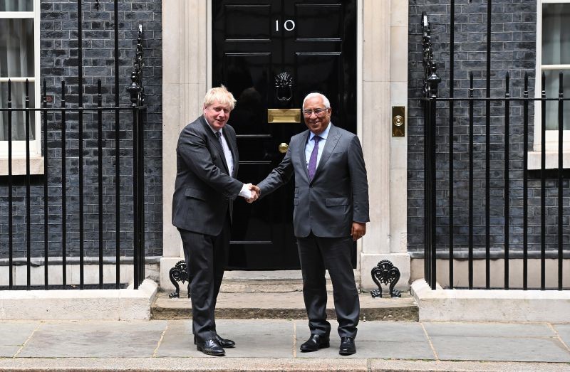 Boris Johnson saúda “acção decisiva” de António Costa no apoio à Ucrânia