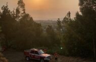 Mais de 120 operacionais e dois meios aéreos combatem fogos em Braga
