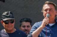 Centenas de milhares de brasileiros assinam manifesto pró-democracia com receio que Bolsonaro promova uma insurreição