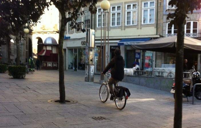 ANRS não emitiu parecer sobre circulação de bicicletas na zona pedonal de Braga. BE acusa Câmara de mentir