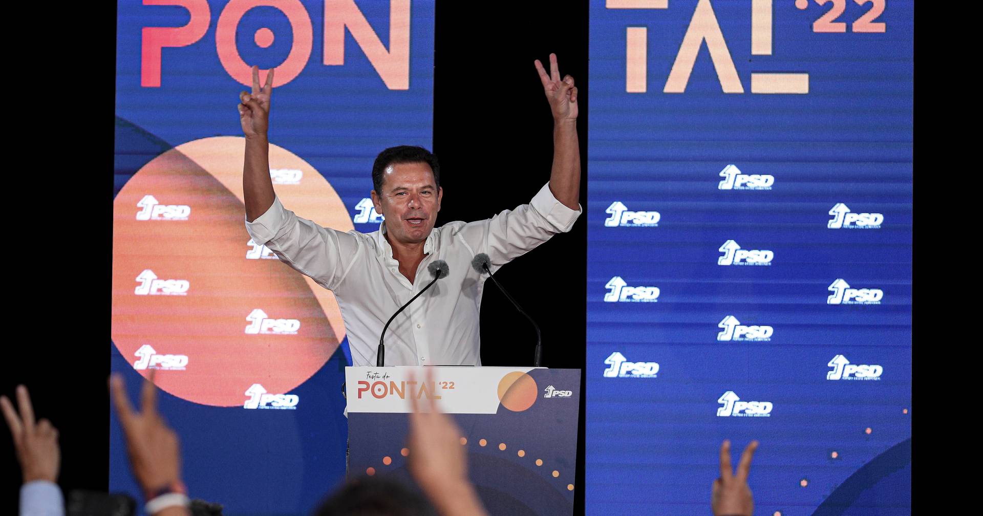 Montenegro diz que PSD “está de volta” para governar um “país que está a empobrecer”