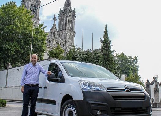 Guimarães. REN doa viatura para apoio social à Junta de São Torcato