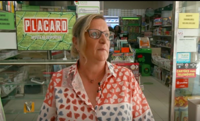 Ganhou 500 mil com raspadinha em Barcelos, mas funcionária do quiosque rasgou o cartão sem querer. Santa Casa não paga