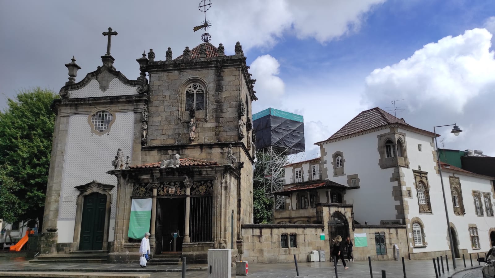 BE Braga questiona Governo sobre instalação de miradouro “hediondo” na Casa dos Coimbras