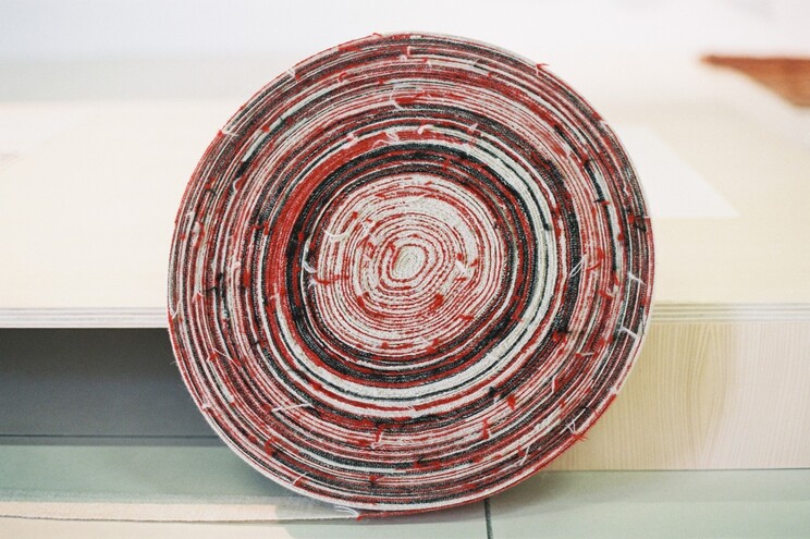 Belga Leïla Pile vence Prémio Aquisição da Contextile - Bienal de Arte Têxtil Contemporânea de Guimarães