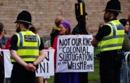 Polícia britânica reconhece direito a manifestações contra a monarquia após detenções