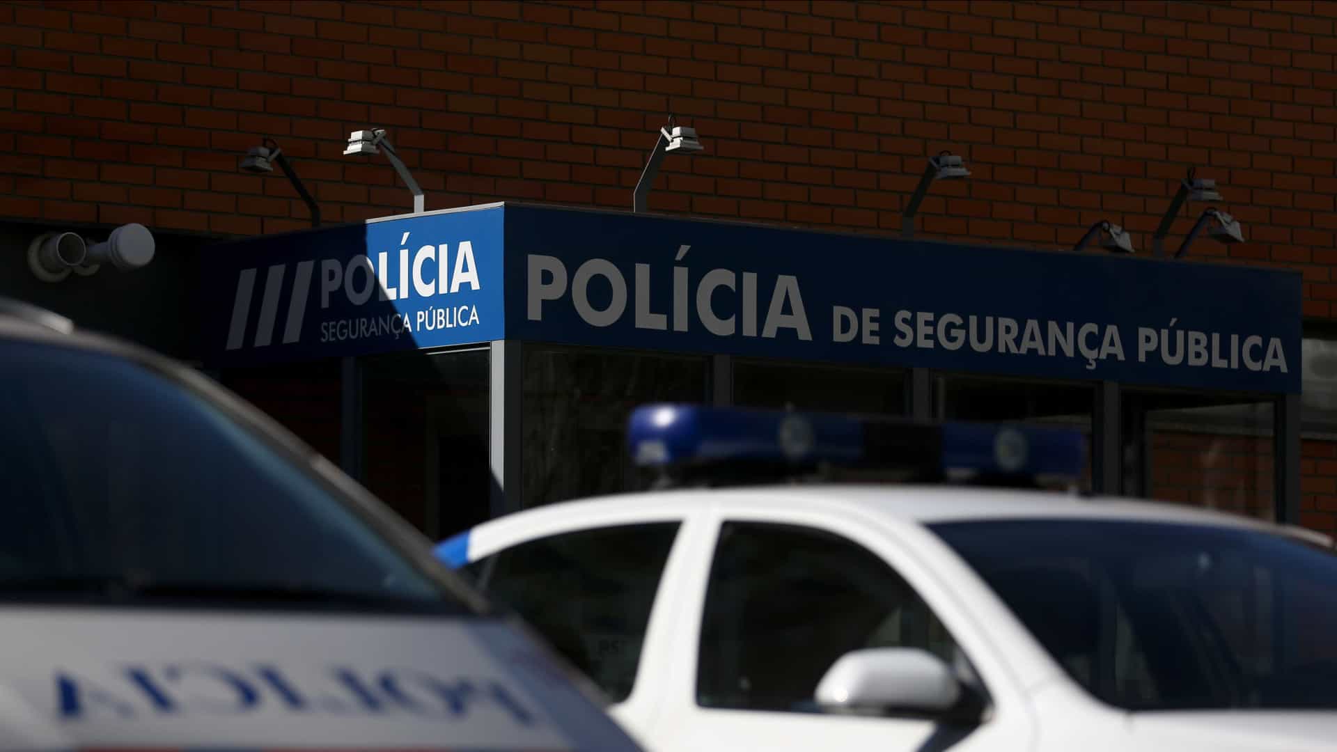 Após assalto a ourivesaria, populares seguem ladrão e entregam-no à PSP no Porto
