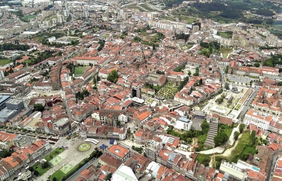 Câmara de Braga aprova orçamento 165 milhões de euros para 2023 com voto contra do PS e CDU