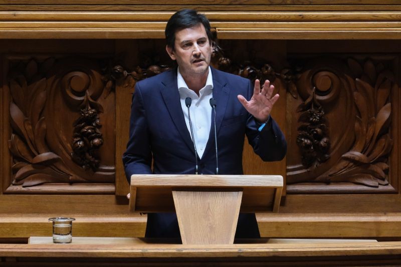Bracarense Rui Rocha é candidato à liderança da IL para fazer “oposição feroz” ao PS