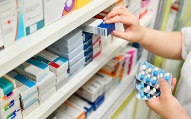 Governo admite que preço dos medicamentos pode subir para compensar “aumento inusitado” dos custos de produção