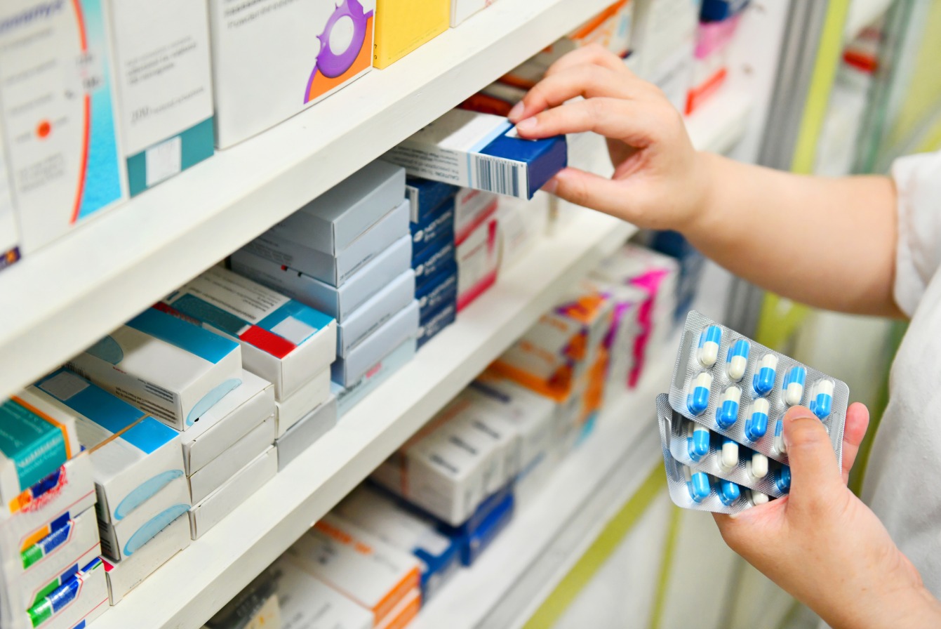 Governo admite que preço dos medicamentos pode subir para compensar “aumento inusitado” dos custos de produção