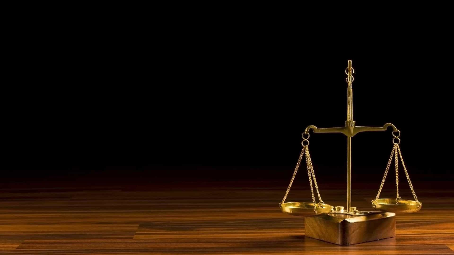 Tribunal de Guimarães adia acórdão de GNR, esposa e pais acusados de burla de 400 mil euros