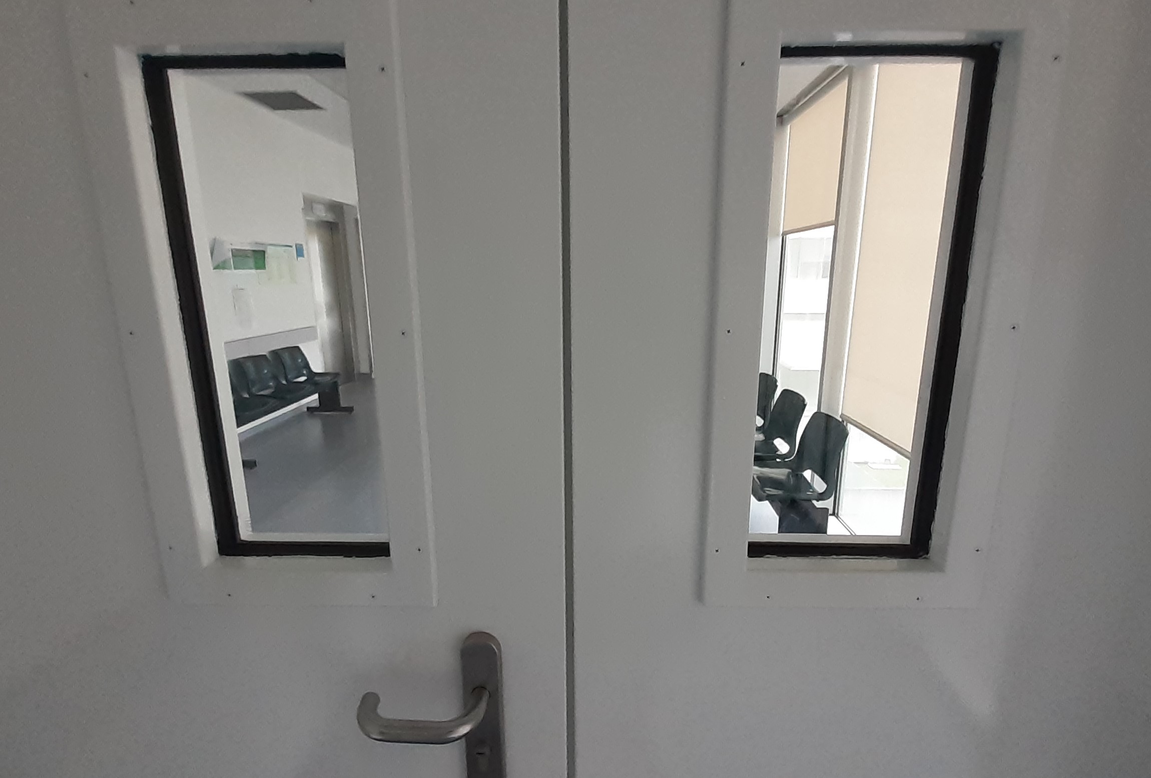 Adulto e criança esperam dez horas por cirurgia no Hospital de Braga que não se fez por falta de técnico e material