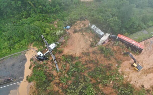 Bombeiros estimam pelo menos 30 desaparecidos em deslizamento de terras no Brasil