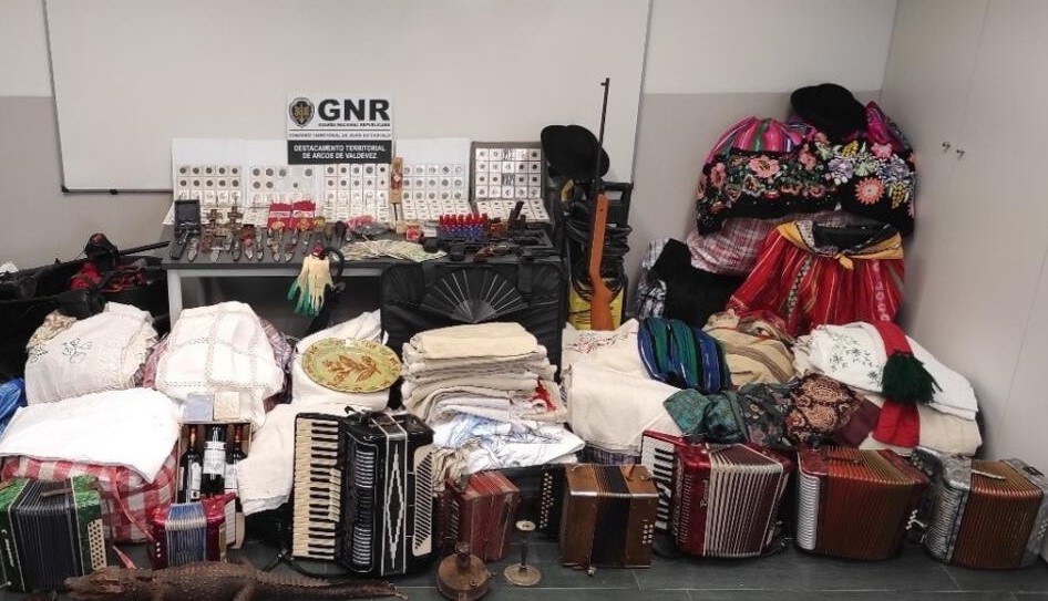 GNR apanha em flagrante suspeito de assaltos a casas de emigrantes no Alto Minho