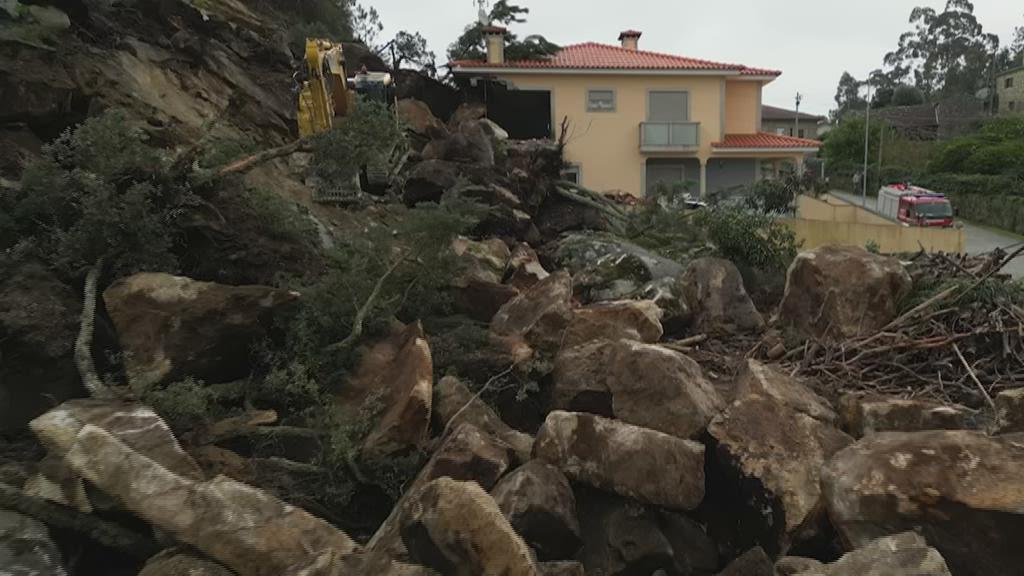 Câmara de Esposende condena tentativas para “culpar” autarquia de derrocada e tece duras criticas ao PS