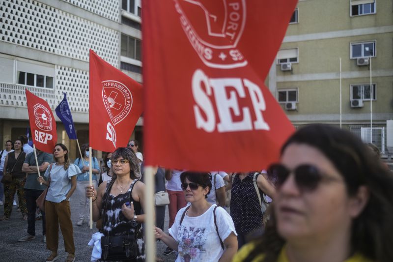 Sindicato dos Enfermeiros Portugueses entrega pré-aviso de greve