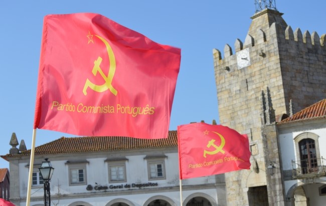 Comunistas dizem que Miguel Alves “não defendeu” Caminha com contracto “duvidoso”