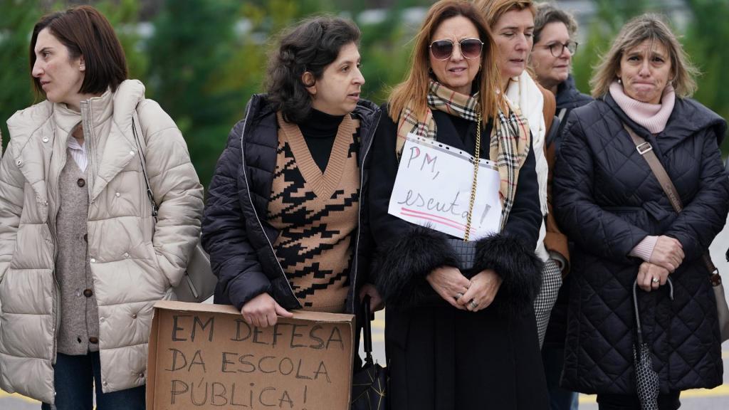 António Costa recebido por manifestação de professores em Braga