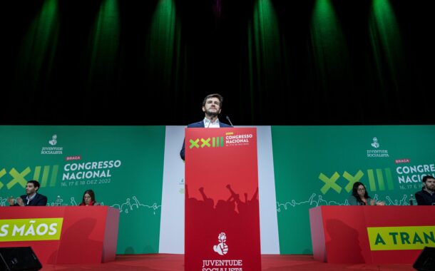 Líder da JS diz que PS deve aproveitar maioria absoluta para legalizar a canábis