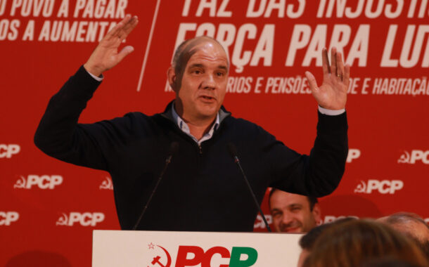 Secretário-geral do PCP diz em Braga que “há dinheiro na saúde e não é pouco”