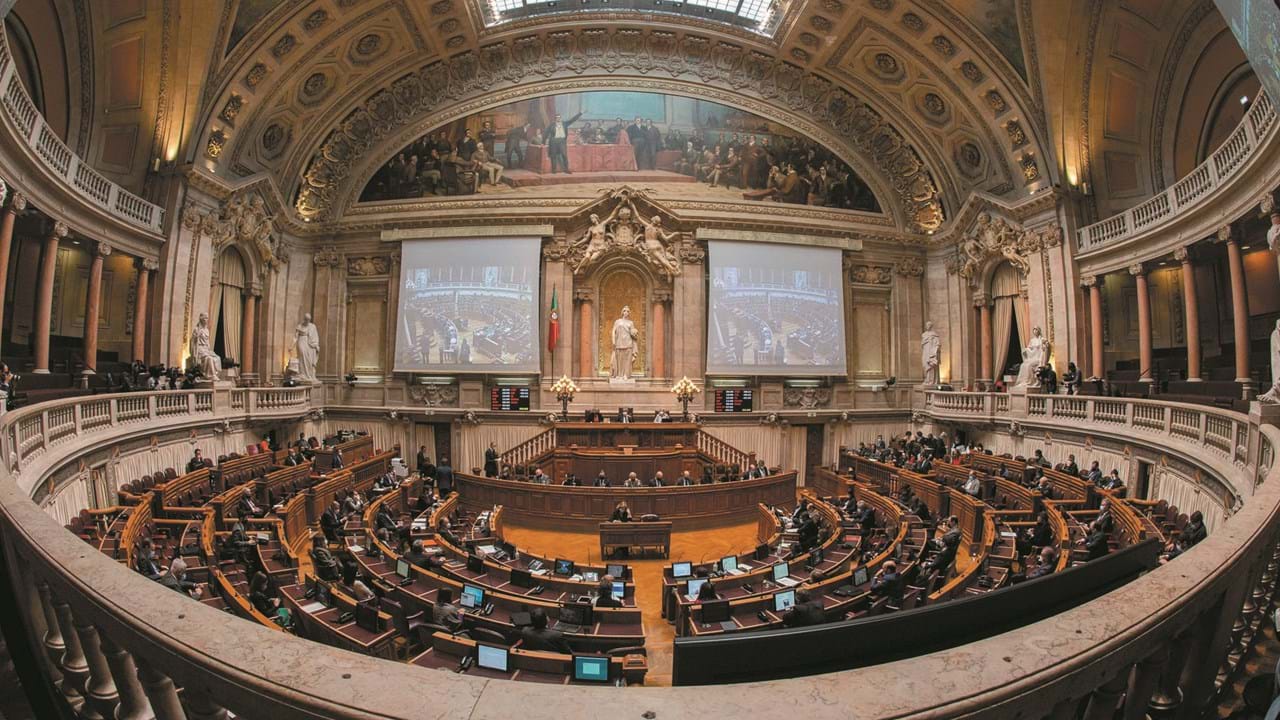 Conheça as 36 perguntas a que futuros governantes são obrigados a responder