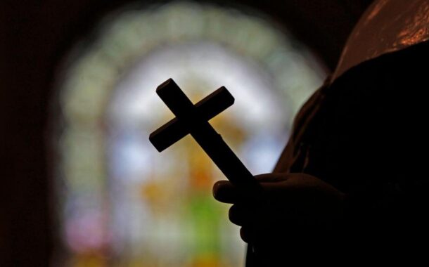 Livre diz que “pedir perdão não chega” e pede que Igreja faça mais perante abusos