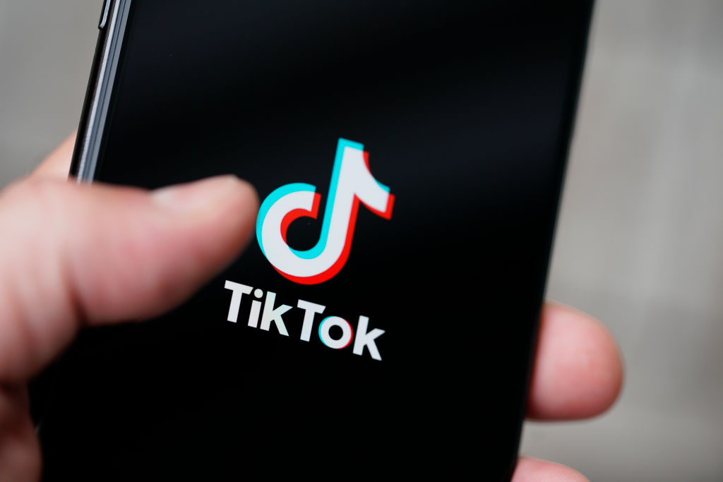 Governo português diz ‘sim’ ao TikTok em telemóveis oficiais