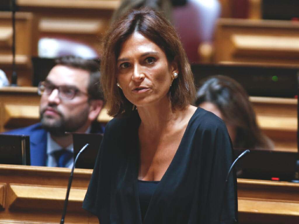 PS recorre à maioria absoluta para obrigar Marcelo a promulgar lei da eutanásia
