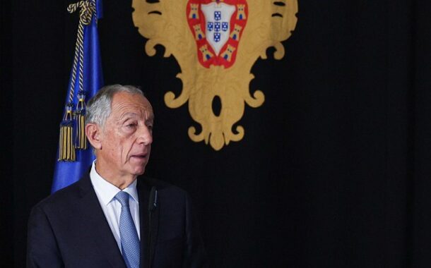 Marcelo mantém Governo, mas sob vigilância apertada