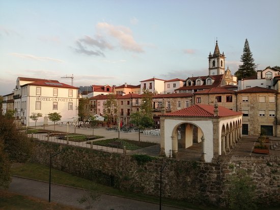 Ponte da Barca promove Mercado de Vinho no Jardim dos Poetas