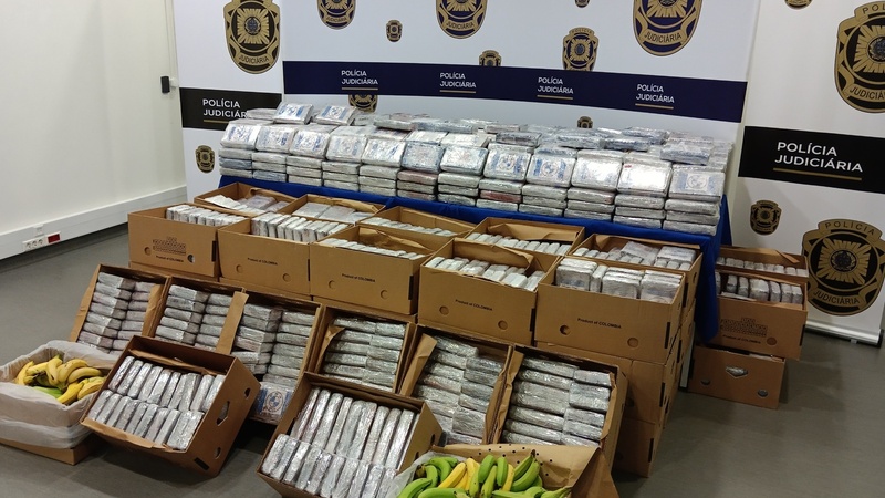 Cocaína em paletes de bananas vale “mais de 100 milhões de euros”, diz PJ