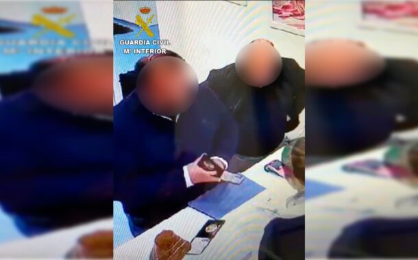 Roubam 4 mil euros em jóias disfarçados de polícias em Valença