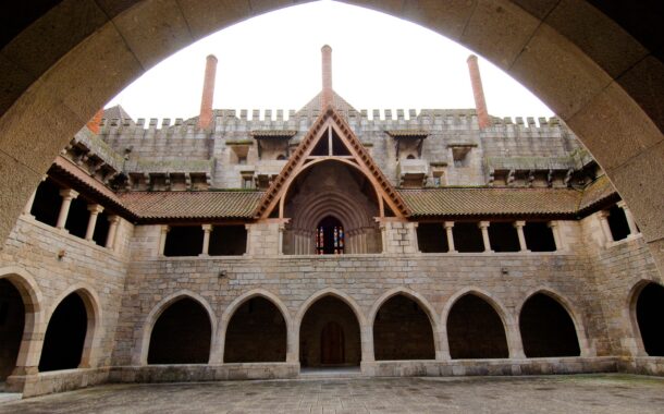 PSD Guimarães reclama do Governo obras “urgentes” de requalificação no Castelo e Paço dos Duques