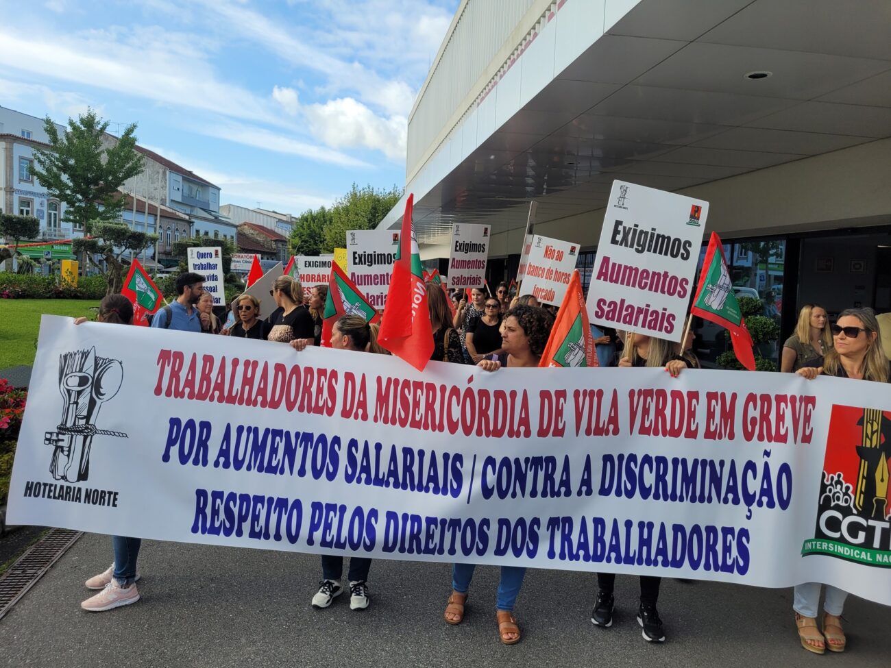 Trabalhadores da Misericórdia de Vila Verde reivindicam aumentos salariais (c/galeria de fotos)