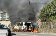 Carrinha incendeia-se e chamas atingem casa em Famalicão