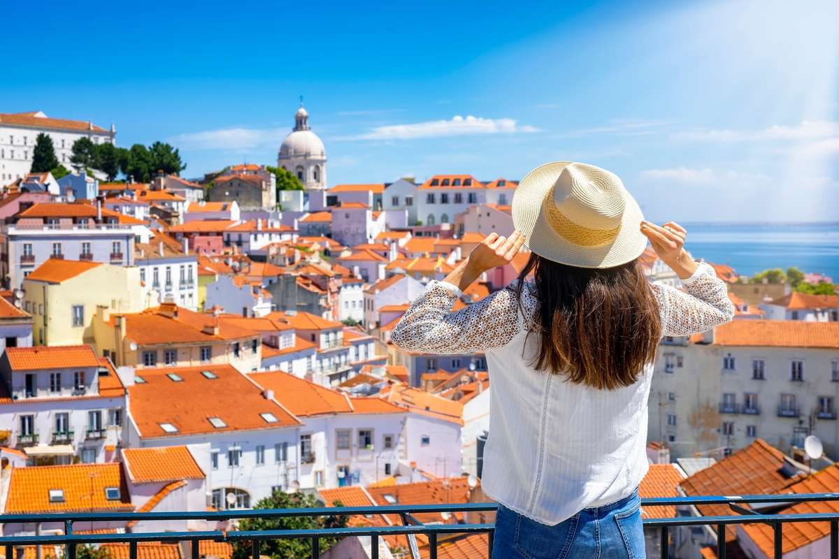 PGR alerta para burlas em arrendamentos de casas para férias e estudantes
