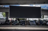 Retirada de cartaz em Oeiras é “censura” e “subserviência” à Igreja
