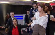 Activistas identificadas, mas não detidas, após ataque com tinta ao ministro do Ambiente