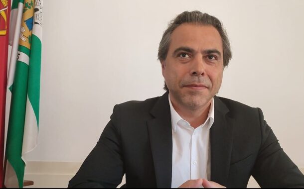 PSD Guimarães acusa PS de “insensibilidade” por chumbo de apoio às famílias para compra de material escolar