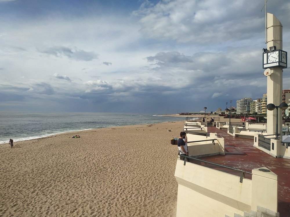 Resgatadas duas jovens em dificuldades no mar na Póvoa de Varzim