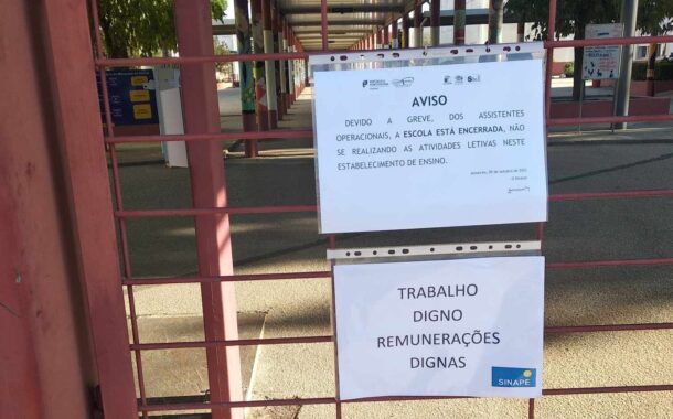 Greve dos funcionários escolares com adesão de 65% encerra 50 escolas