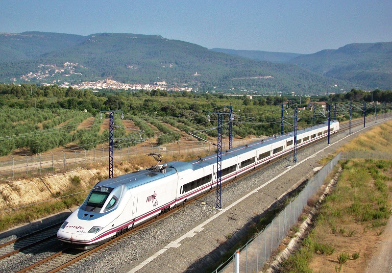 Junta da Galiza quer alta velocidade Porto-Vigo pronta até 2030