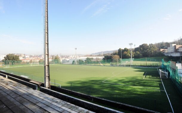 Câmara de Braga aprova compra da participação privada na 'PPP dos relvados sintéticos'