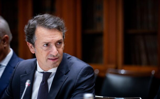 “É tempo de discutir a decência governativa”, diz André Coelho Lima