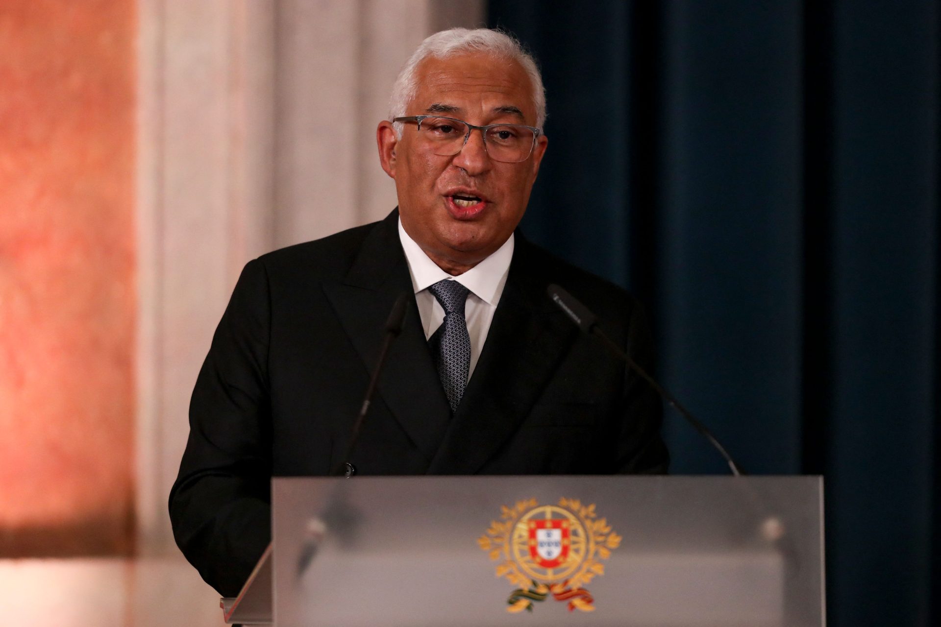 António Costa demite-se