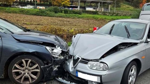 Bebé ferido em acidente rodoviário em Famalicão