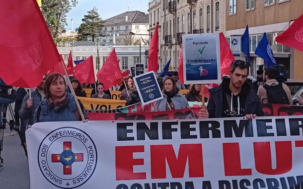 Grupo de cidadãos apela a profissionais de saúde que suspendam formas de luta