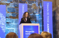 Margarida Isaías reeleita presidente da AAUM